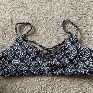hollister swimsuit top